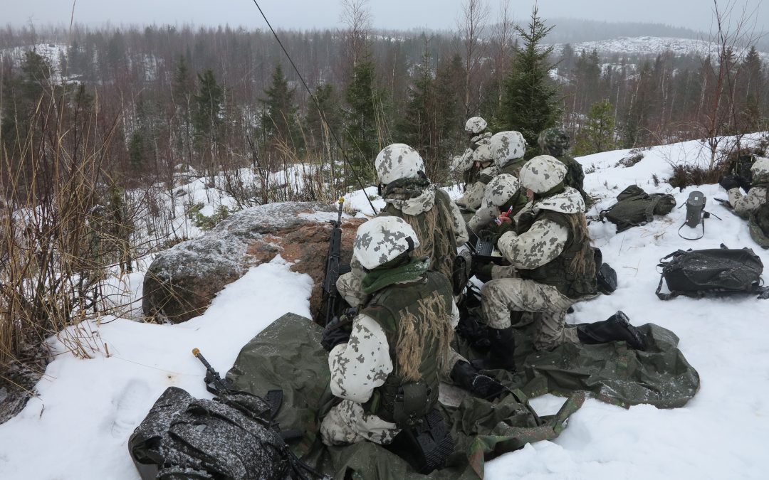 Reserviupseerikurssi ampumaleirillä